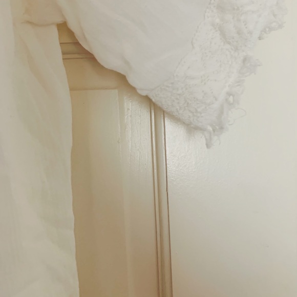 White Summer Blouse - Picture 4 of 4